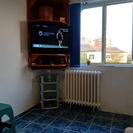 Garsoniera *